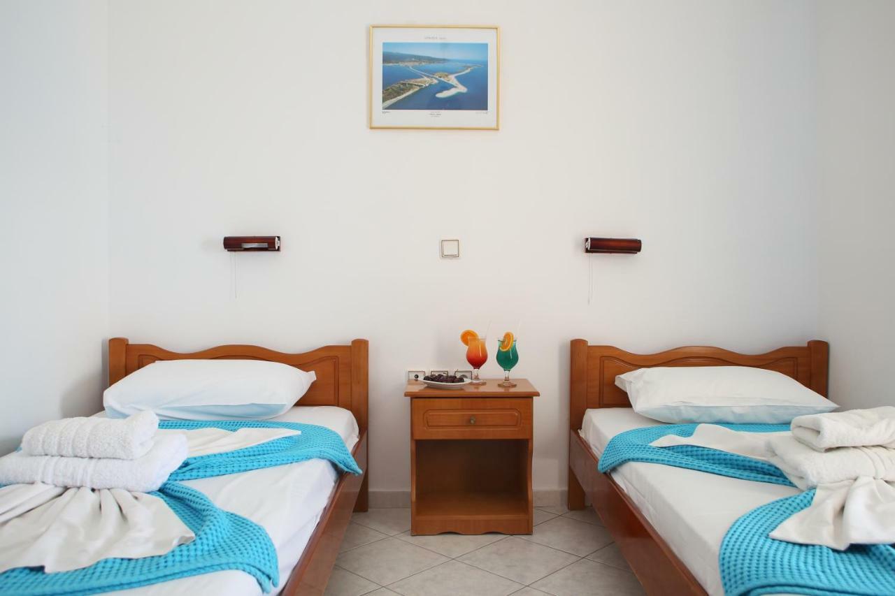 Theocharis Bros - Studios Apartments Ayios Nikitas Ngoại thất bức ảnh