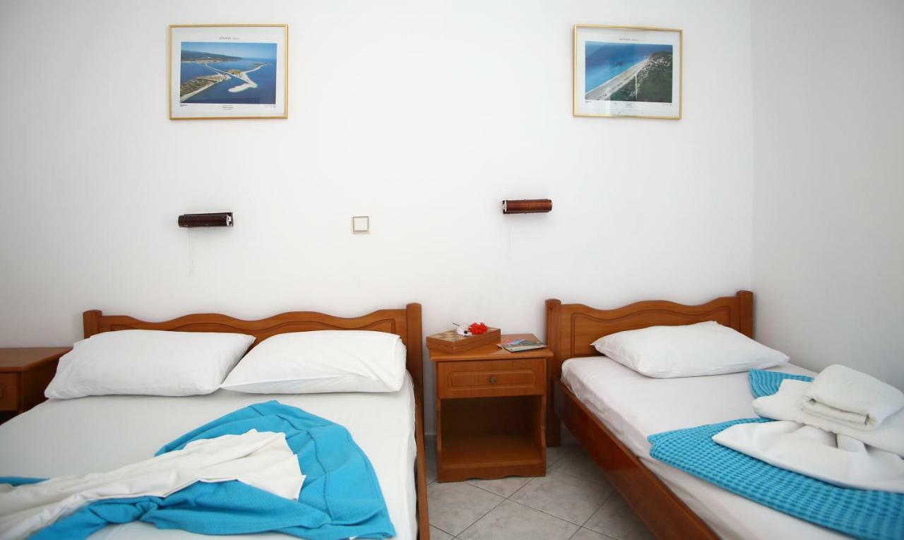 Theocharis Bros - Studios Apartments Ayios Nikitas Ngoại thất bức ảnh