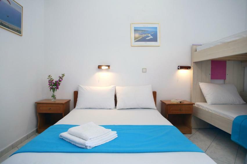 Theocharis Bros - Studios Apartments Ayios Nikitas Ngoại thất bức ảnh