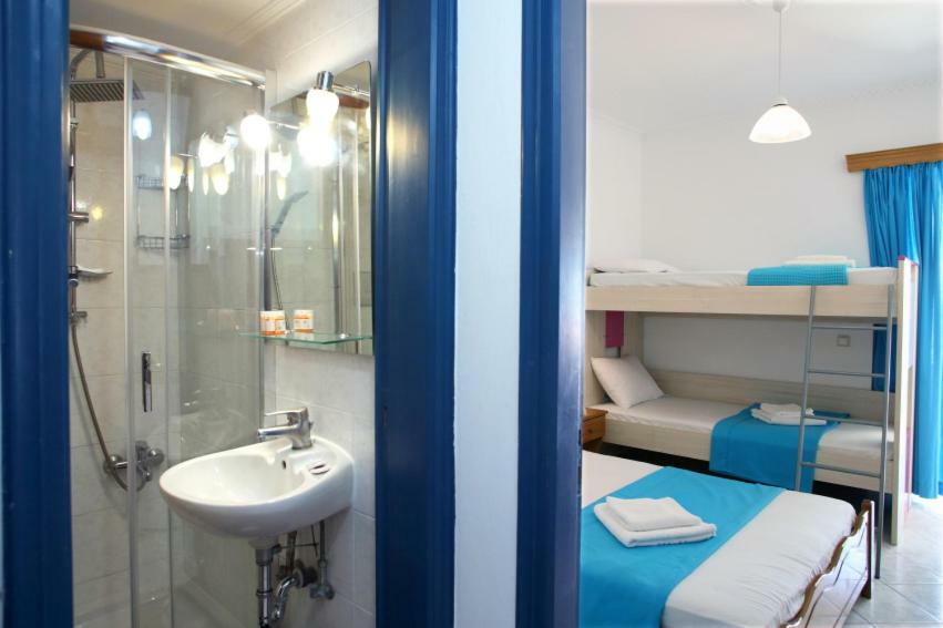 Theocharis Bros - Studios Apartments Ayios Nikitas Ngoại thất bức ảnh